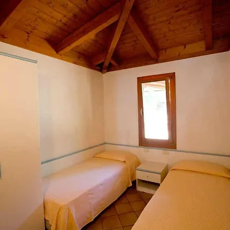 And Mobilehomes In Grado 38490 База отдыха