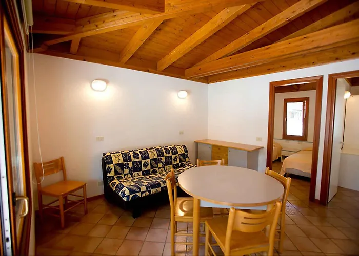 And Mobilehomes In Grado 38490 Village de vacances Belvedere (Friuli Venezia Giulia)